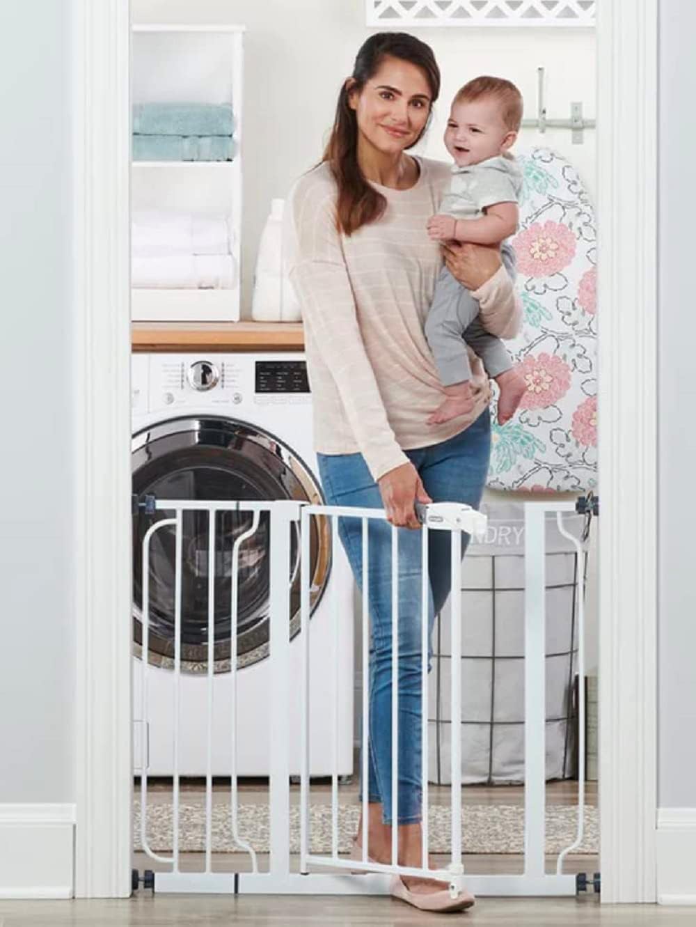 Easy Step 38.5-Inch (97.75Cm) Extra Wide Baby Gate, Award Winning Brand, Includes 6-Inch (15.25Cm) Extension Kit, 4 Pack Pressure Mount Kit and 4 Pack Wall Mount Kit